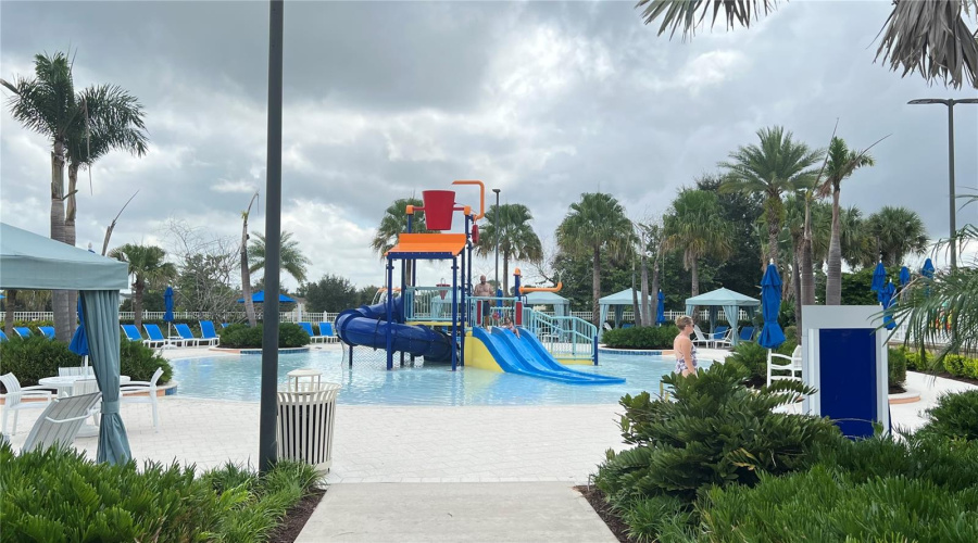 Kissimmee, Florida 34747, 6 Bedroom Bedrooms, ,4 Bathroombathrooms,Residential,For Sale,Flamingo Key,0,Mfrs5156486