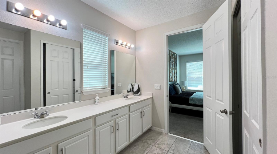 Kissimmee, Florida 34747, 6 Bedroom Bedrooms, ,4 Bathroombathrooms,Residential,For Sale,Flamingo Key,0,Mfrs5156486