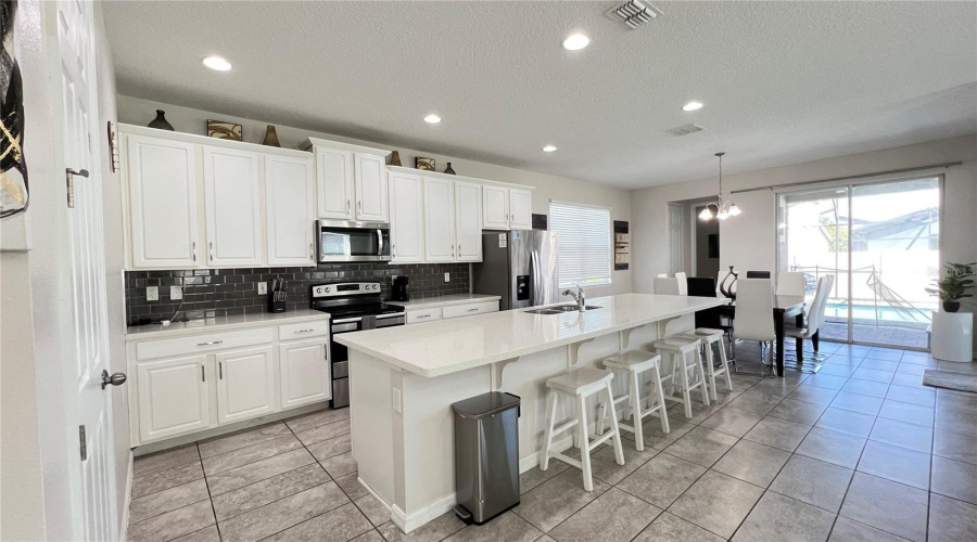 Kissimmee, Florida 34747, 6 Bedroom Bedrooms, ,4 Bathroombathrooms,Residential,For Sale,Flamingo Key,0,Mfrs5156486