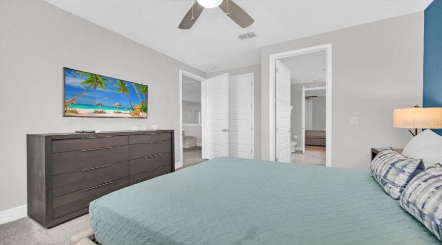 Kissimmee, Florida 34747, 8 Bedroom Bedrooms, ,6 Bathroombathrooms,Residential,For Sale,Fairfax,0,Mfro6441441
