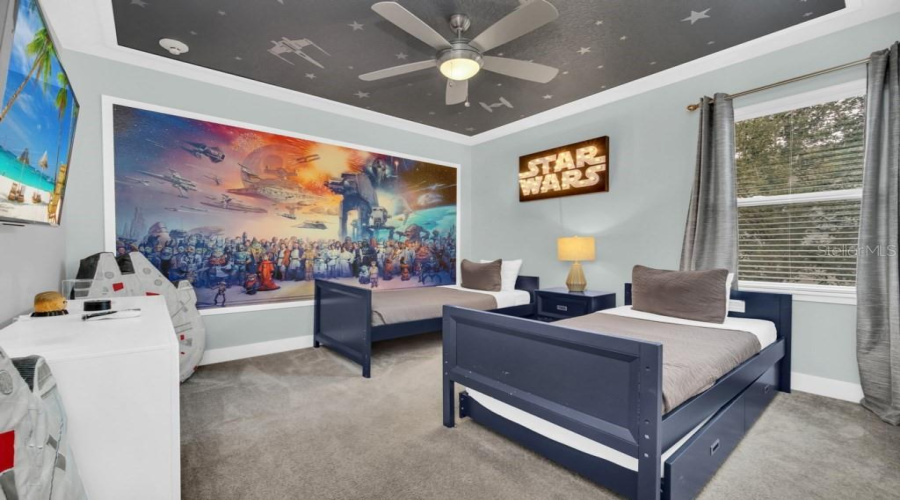 Kissimmee, Florida 34747, 8 Bedroom Bedrooms, ,6 Bathroombathrooms,Residential,For Sale,Fairfax,0,Mfro6441441