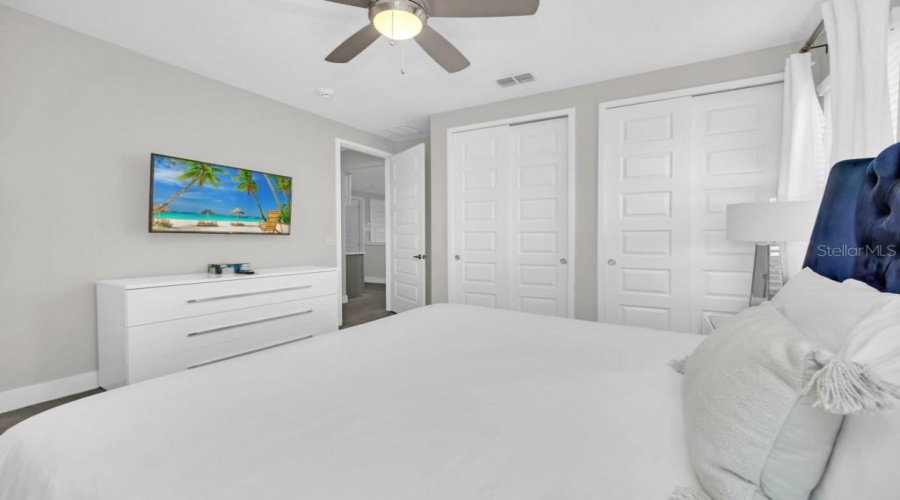 Kissimmee, Florida 34747, 8 Bedroom Bedrooms, ,6 Bathroombathrooms,Residential,For Sale,Fairfax,0,Mfro6441441