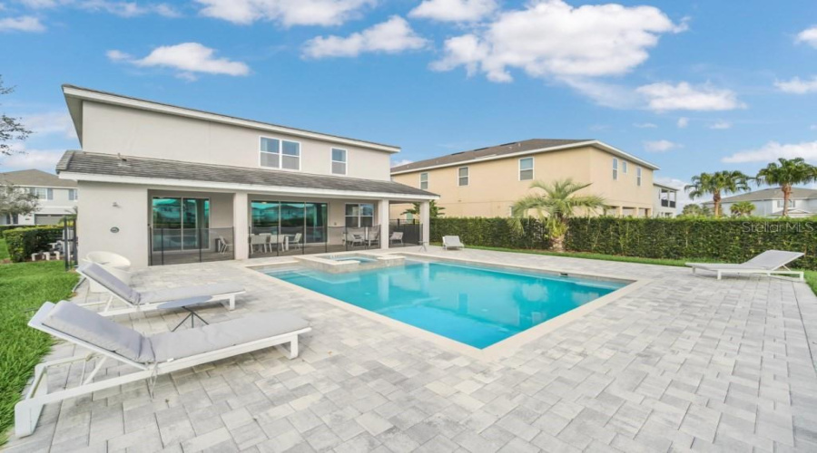 Kissimmee, Florida 34747, 8 Bedroom Bedrooms, ,6 Bathroombathrooms,Residential,For Sale,Fairfax,0,Mfro6441441
