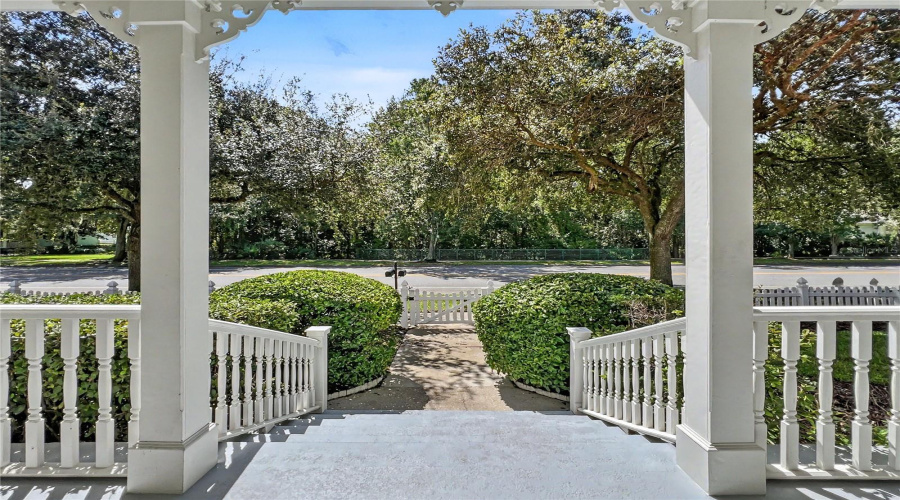 Celebration, Florida 34747, 6 Bedroom Bedrooms, ,5 Bathroombathrooms,Residential,For Sale,Celebration,0,Mfrs5157426
