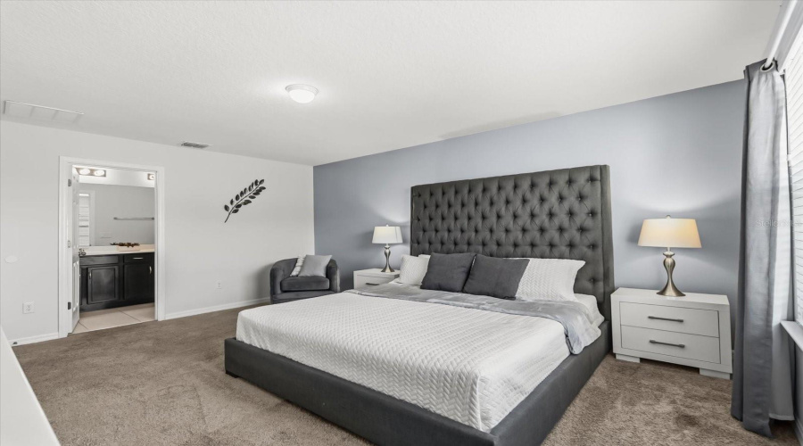 Kissimmee, Florida 34747, 4 Bedroom Bedrooms, ,4 Bathroombathrooms,Residential,For Sale,Carey Palm,0,Mfro6442492
