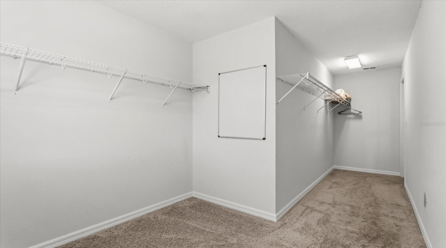 Kissimmee, Florida 34747, 4 Bedroom Bedrooms, ,4 Bathroombathrooms,Residential,For Sale,Carey Palm,0,Mfro6442492