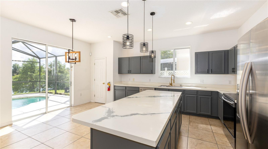Kissimmee, Florida 34747, 5 Bedroom Bedrooms, ,3 Bathroombathrooms,Residential,For Sale,Blooming Alamanda,0,Mfro6434366