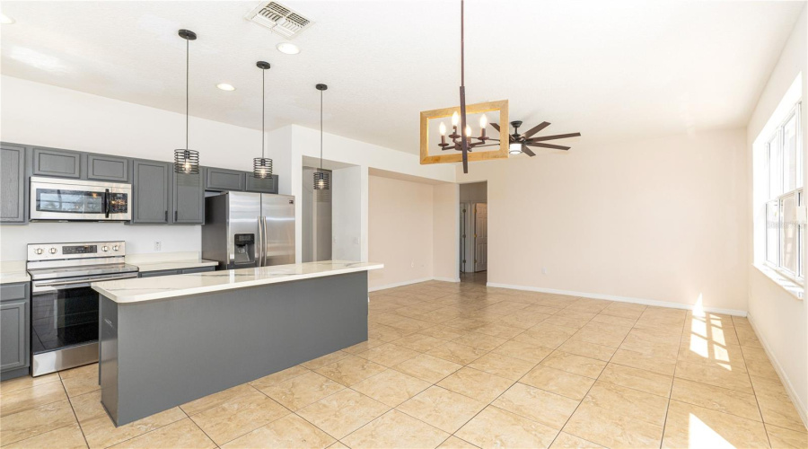 Kissimmee, Florida 34747, 5 Bedroom Bedrooms, ,3 Bathroombathrooms,Residential,For Sale,Blooming Alamanda,0,Mfro6434366