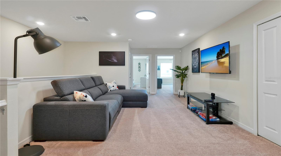 Davenport, Florida 33897, 5 Bedroom Bedrooms, ,4 Bathroombathrooms,Residential,For Sale,Lana,0,Mfro6442564