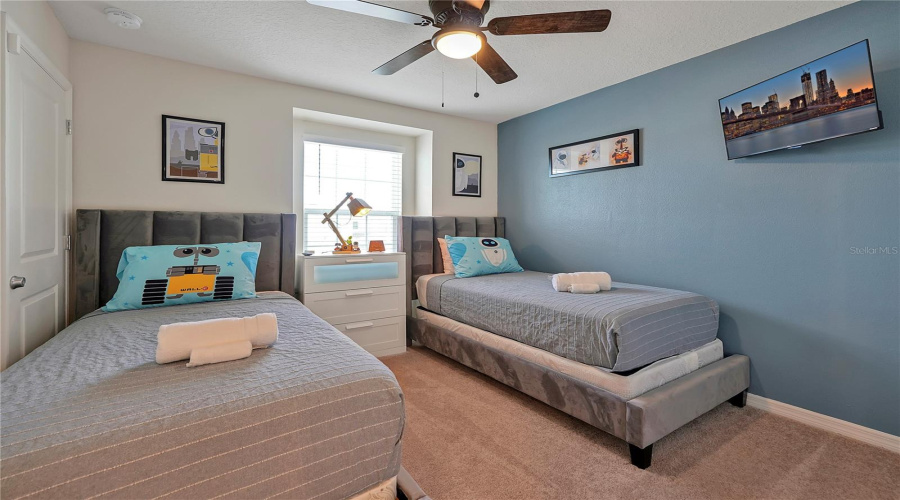 Davenport, Florida 33897, 5 Bedroom Bedrooms, ,4 Bathroombathrooms,Residential,For Sale,Lana,0,Mfro6442564