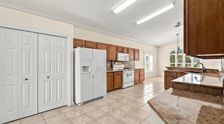 Granite Countertops &Amp; Tile Backsplash