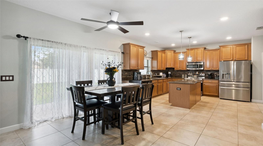 Davenport, Florida 33896, 5 Bedroom Bedrooms, ,3 Bathroombathrooms,Residential,For Sale,Gleneagles,0,Mfro6439171