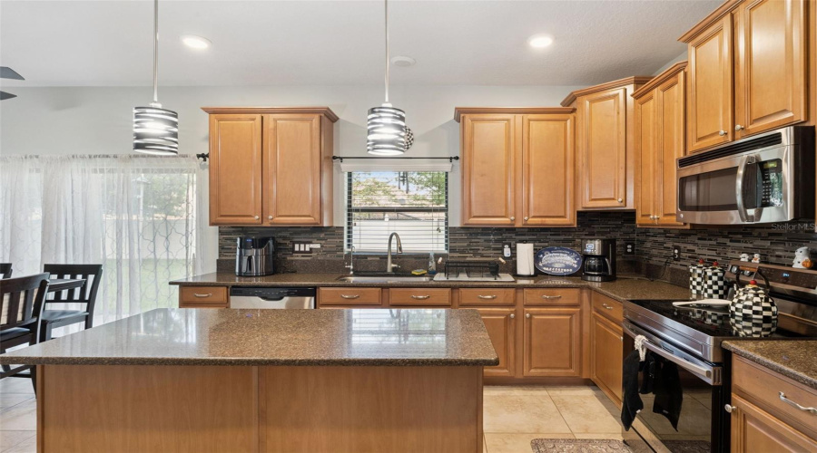 Davenport, Florida 33896, 5 Bedroom Bedrooms, ,3 Bathroombathrooms,Residential,For Sale,Gleneagles,0,Mfro6439171