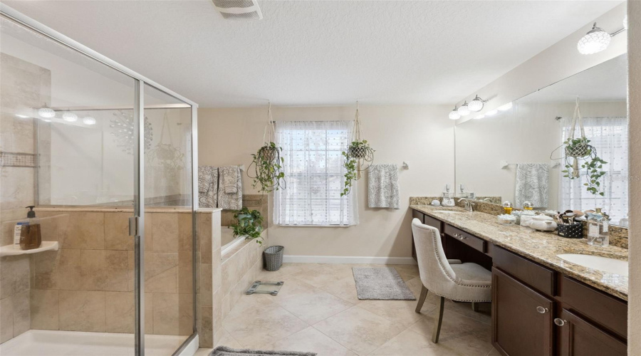 Davenport, Florida 33896, 5 Bedroom Bedrooms, ,3 Bathroombathrooms,Residential,For Sale,Gleneagles,0,Mfro6439171