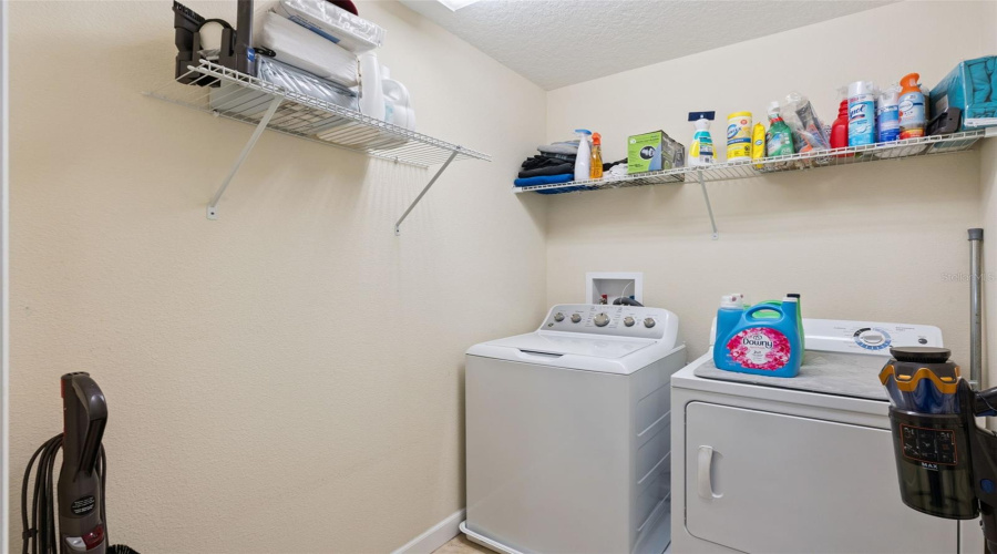 Davenport, Florida 33896, 5 Bedroom Bedrooms, ,3 Bathroombathrooms,Residential,For Sale,Gleneagles,0,Mfro6439171