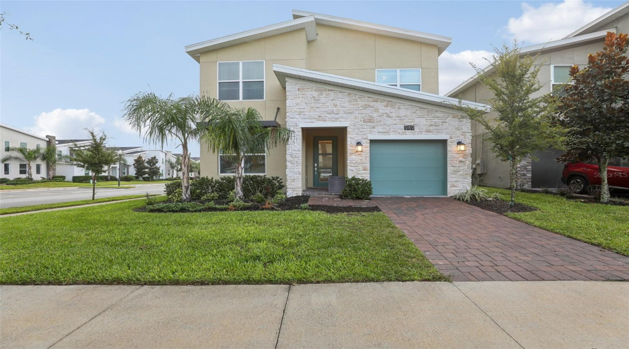 Davenport, Florida 33896, 5 Bedroom Bedrooms, ,5 Bathroombathrooms,Residential,For Sale,Leader,0,Mfro6440194