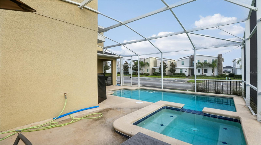 Davenport, Florida 33896, 5 Bedroom Bedrooms, ,5 Bathroombathrooms,Residential,For Sale,Leader,0,Mfro6440194