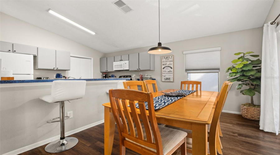 Davenport, Florida 33897, 4 Bedroom Bedrooms, ,2 Bathroombathrooms,Residential,For Sale,Castlemain,0,Mfrs5157594