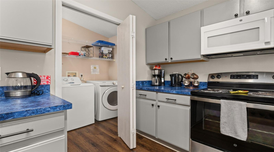 Davenport, Florida 33897, 4 Bedroom Bedrooms, ,2 Bathroombathrooms,Residential,For Sale,Castlemain,0,Mfrs5157594