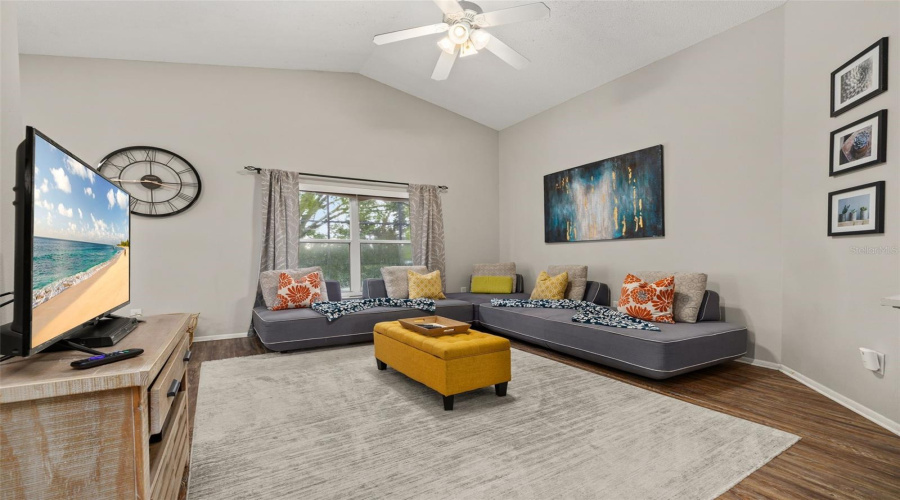 Davenport, Florida 33897, 4 Bedroom Bedrooms, ,2 Bathroombathrooms,Residential,For Sale,Castlemain,0,Mfrs5157594