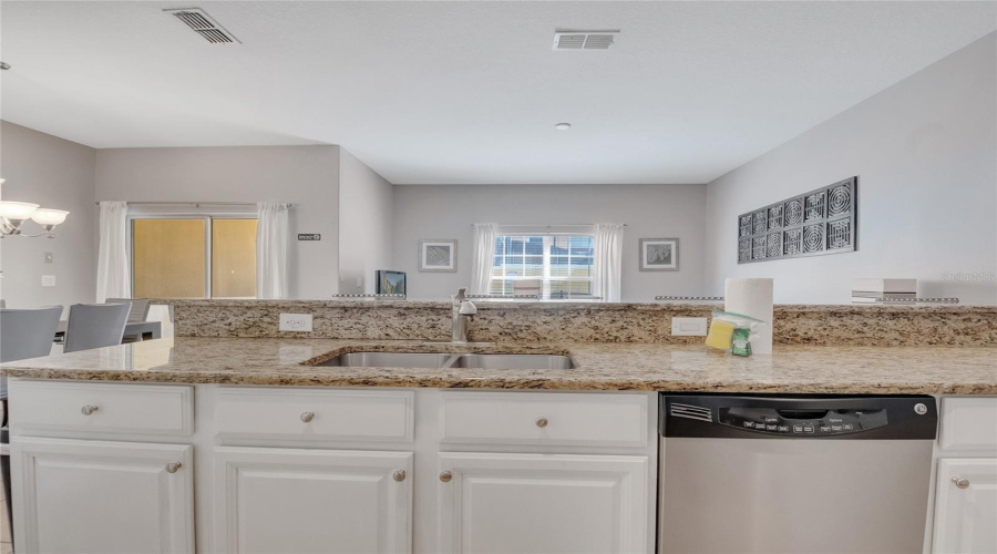 Kissimmee, Florida 34747, 4 Bedroom Bedrooms, ,3 Bathroombathrooms,Residential,For Sale,California Palm,0,Mfro6442785