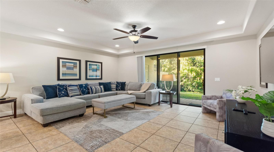 Davenport, Florida 33896, 3 Bedroom Bedrooms, ,2 Bathroombathrooms,Residential,For Sale,Roseville Blvd,0,Mfrs5157611