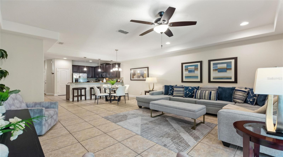Davenport, Florida 33896, 3 Bedroom Bedrooms, ,2 Bathroombathrooms,Residential,For Sale,Roseville Blvd,0,Mfrs5157611
