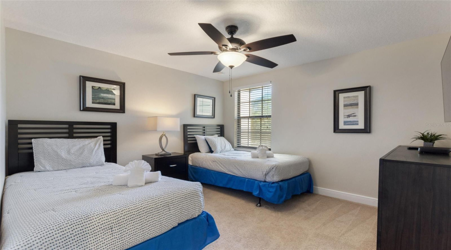 Davenport, Florida 33896, 3 Bedroom Bedrooms, ,2 Bathroombathrooms,Residential,For Sale,Roseville Blvd,0,Mfrs5157611