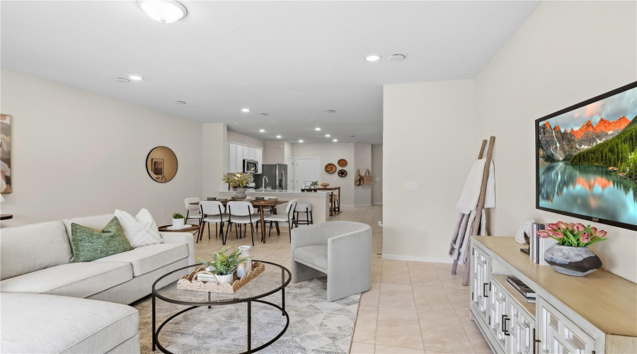 Davenport, Florida 33896, 3 Bedroom Bedrooms, ,2 Bathroombathrooms,Residential,For Sale,Fetching,0,Mfro6442961