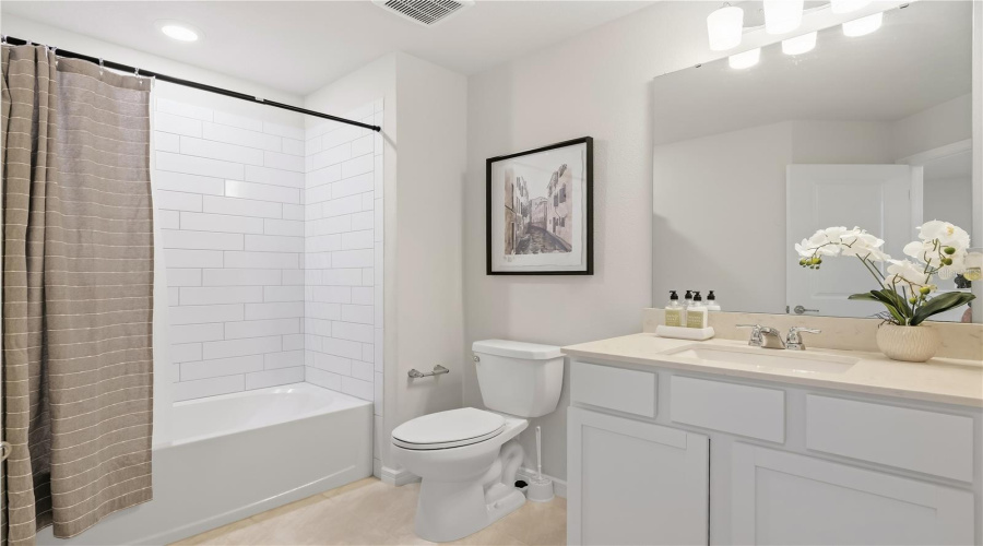 Davenport, Florida 33896, 3 Bedroom Bedrooms, ,2 Bathroombathrooms,Residential,For Sale,Fetching,0,Mfro6442961
