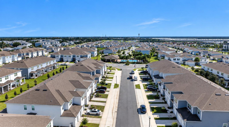 Davenport, Florida 33896, 3 Bedroom Bedrooms, ,2 Bathroombathrooms,Residential,For Sale,Fetching,0,Mfro6442961