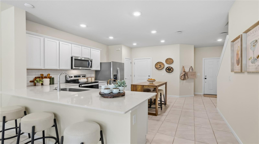 Davenport, Florida 33896, 3 Bedroom Bedrooms, ,2 Bathroombathrooms,Residential,For Sale,Fetching,0,Mfro6442961