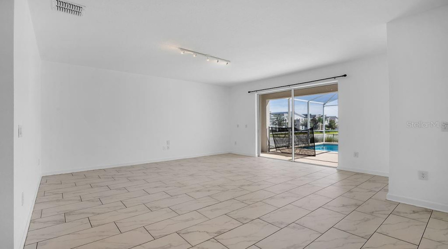 Davenport, Florida 33896, 6 Bedroom Bedrooms, ,5 Bathroombathrooms,Residential,For Sale,Sommerset Hills,0,Mfro6442586