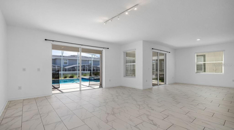 Davenport, Florida 33896, 6 Bedroom Bedrooms, ,5 Bathroombathrooms,Residential,For Sale,Sommerset Hills,0,Mfro6442586