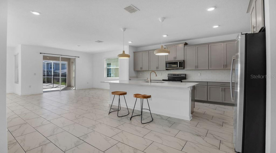 Davenport, Florida 33896, 6 Bedroom Bedrooms, ,5 Bathroombathrooms,Residential,For Sale,Sommerset Hills,0,Mfro6442586