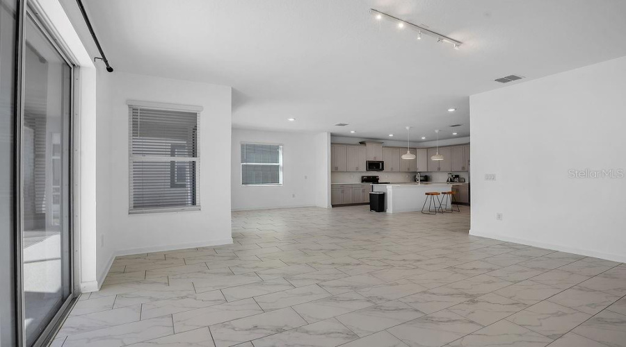 Davenport, Florida 33896, 6 Bedroom Bedrooms, ,5 Bathroombathrooms,Residential,For Sale,Sommerset Hills,0,Mfro6442586