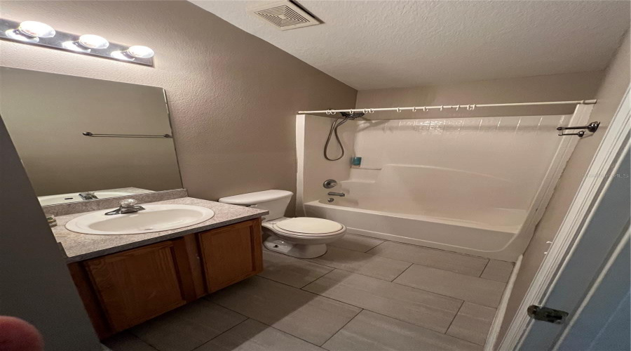 Davenport, Florida 33837, 3 Bedroom Bedrooms, ,2 Bathroombathrooms,Residential,For Sale,Royal Ridge,0,Mfro6441517