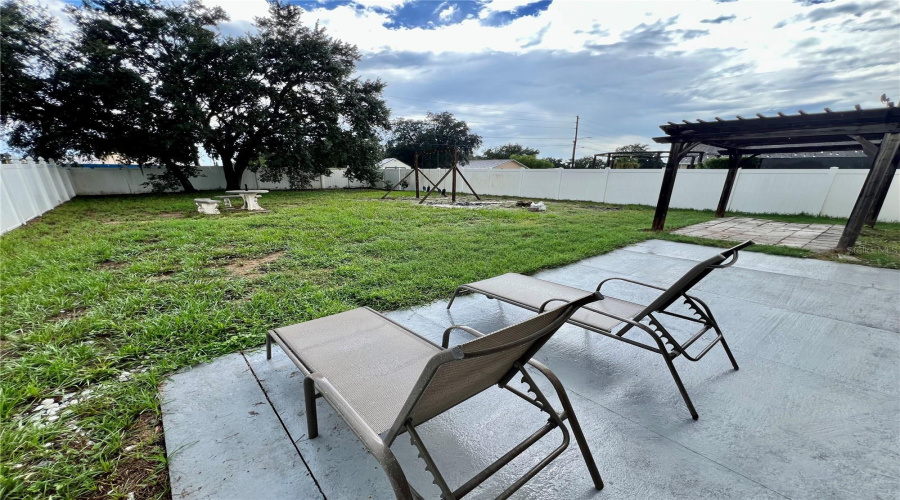Davenport, Florida 33837, 3 Bedroom Bedrooms, ,2 Bathroombathrooms,Residential,For Sale,Royal Ridge,0,Mfro6441517