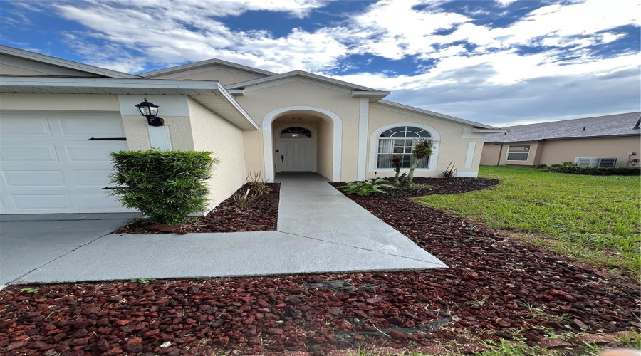 Davenport, Florida 33837, 3 Bedroom Bedrooms, ,2 Bathroombathrooms,Residential,For Sale,Royal Ridge,0,Mfro6441517