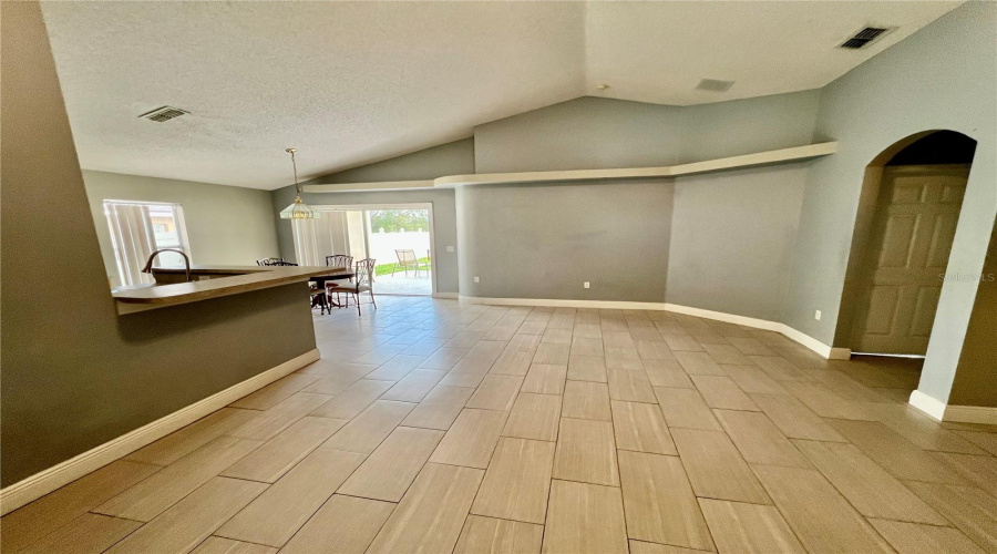 Davenport, Florida 33837, 3 Bedroom Bedrooms, ,2 Bathroombathrooms,Residential,For Sale,Royal Ridge,0,Mfro6441517