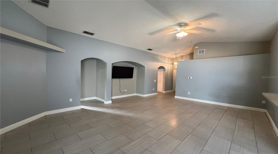 Davenport, Florida 33837, 3 Bedroom Bedrooms, ,2 Bathroombathrooms,Residential,For Sale,Royal Ridge,0,Mfro6441517