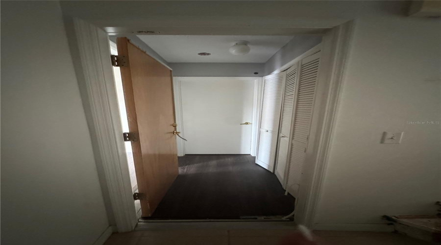 Interior Connecting Door Between In-Law Suite And Main Unit