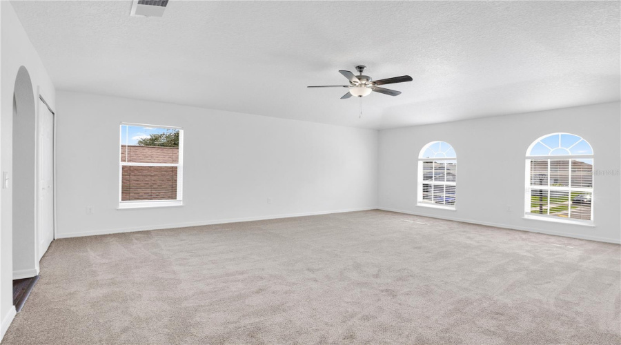 Davenport, Florida 33897, 4 Bedroom Bedrooms, ,3 Bathroombathrooms,Residential,For Sale,Blake,0,Mfro6442778