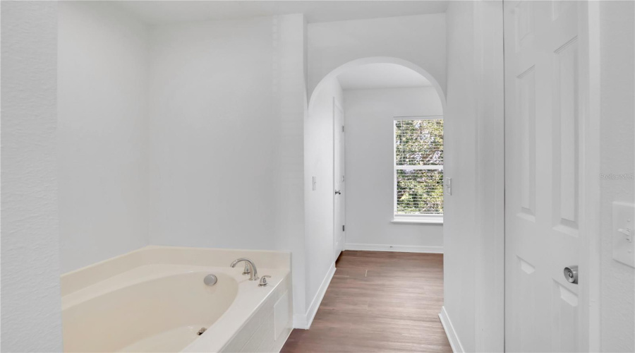 Davenport, Florida 33897, 4 Bedroom Bedrooms, ,3 Bathroombathrooms,Residential,For Sale,Blake,0,Mfro6442778