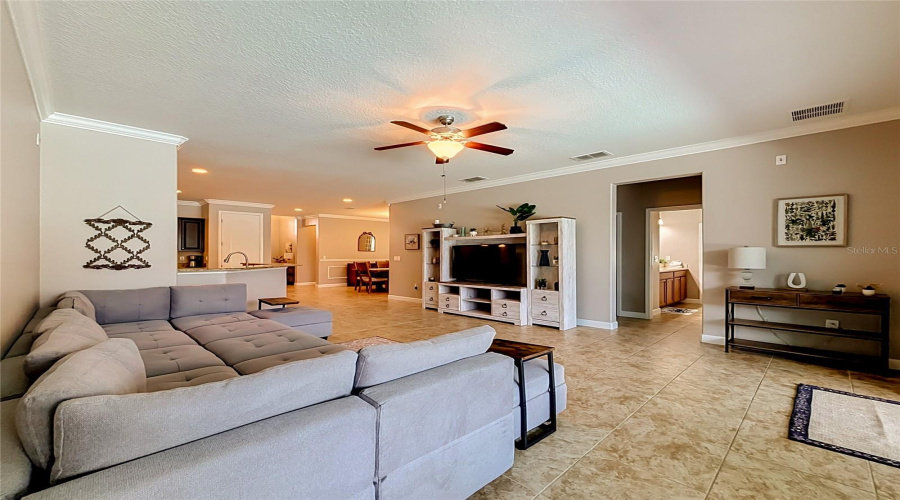 Davenport, Florida 33837, 4 Bedroom Bedrooms, ,3 Bathroombathrooms,Residential,For Sale,Cortland,0,Mfrg5117822