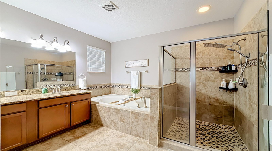 Davenport, Florida 33837, 4 Bedroom Bedrooms, ,3 Bathroombathrooms,Residential,For Sale,Cortland,0,Mfrg5117822
