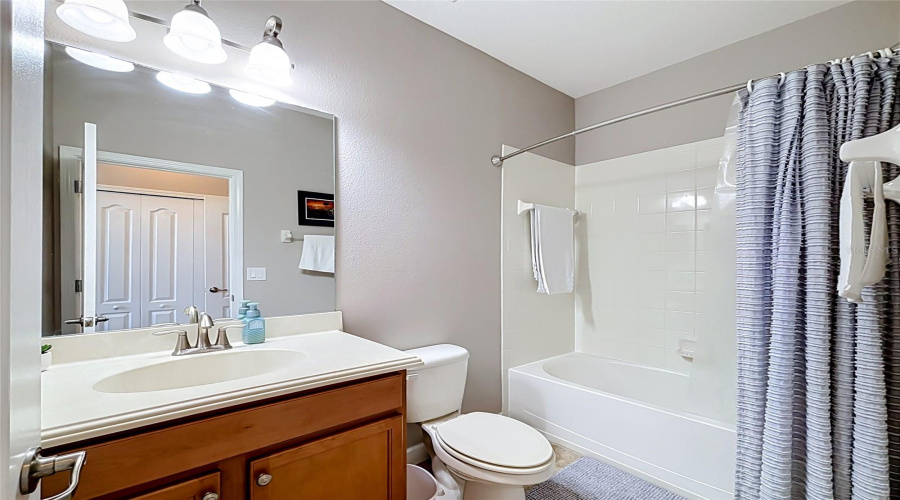Davenport, Florida 33837, 4 Bedroom Bedrooms, ,3 Bathroombathrooms,Residential,For Sale,Cortland,0,Mfrg5117822