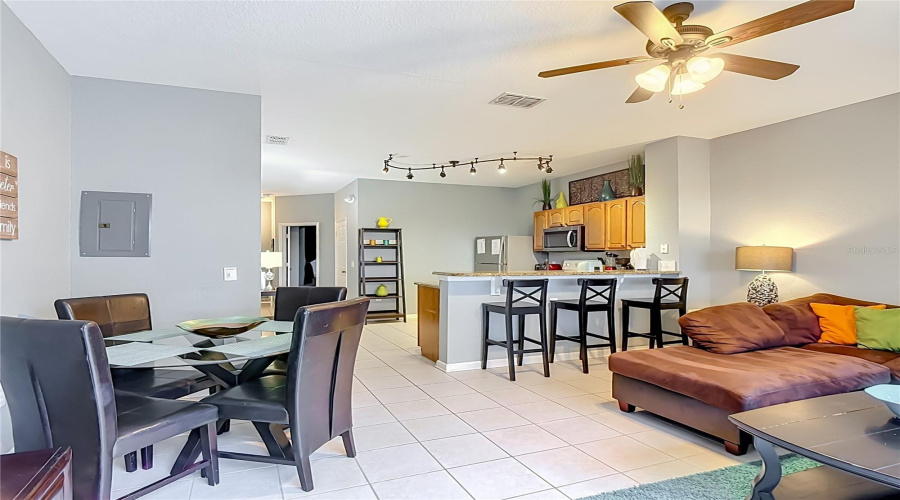 Kissimmee, Florida 34747, 3 Bedroom Bedrooms, ,3 Bathroombathrooms,Residential,For Sale,Maneshaw,0,Mfro6442328