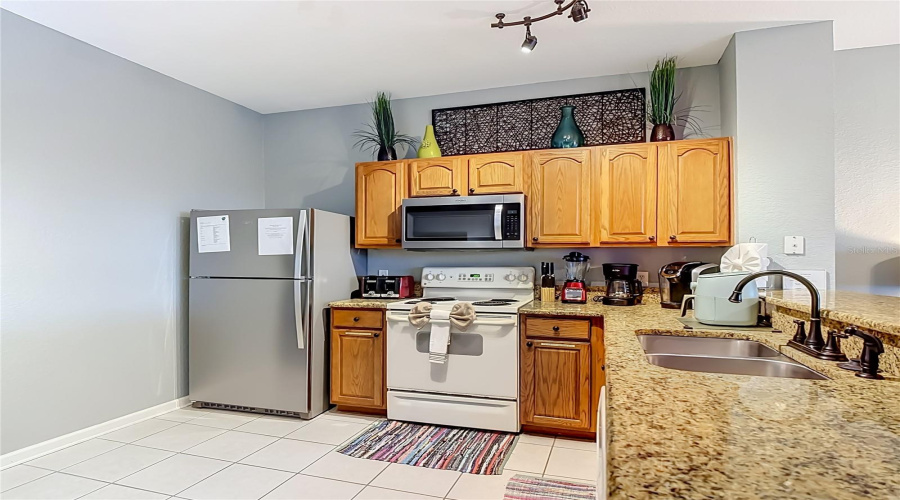 Kissimmee, Florida 34747, 3 Bedroom Bedrooms, ,3 Bathroombathrooms,Residential,For Sale,Maneshaw,0,Mfro6442328