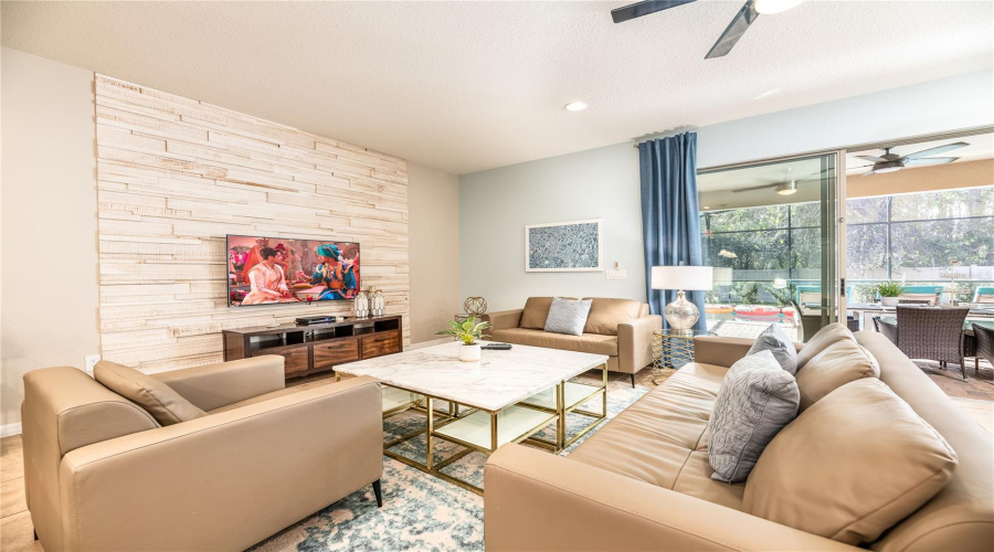 Kissimmee, Florida 34747, 9 Bedroom Bedrooms, ,6 Bathroombathrooms,Residential,For Sale,Lima,0,Mfro6438854